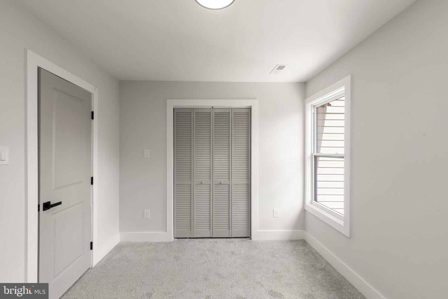 Photo 30 of 43 of 621 Glynock Pl townhome