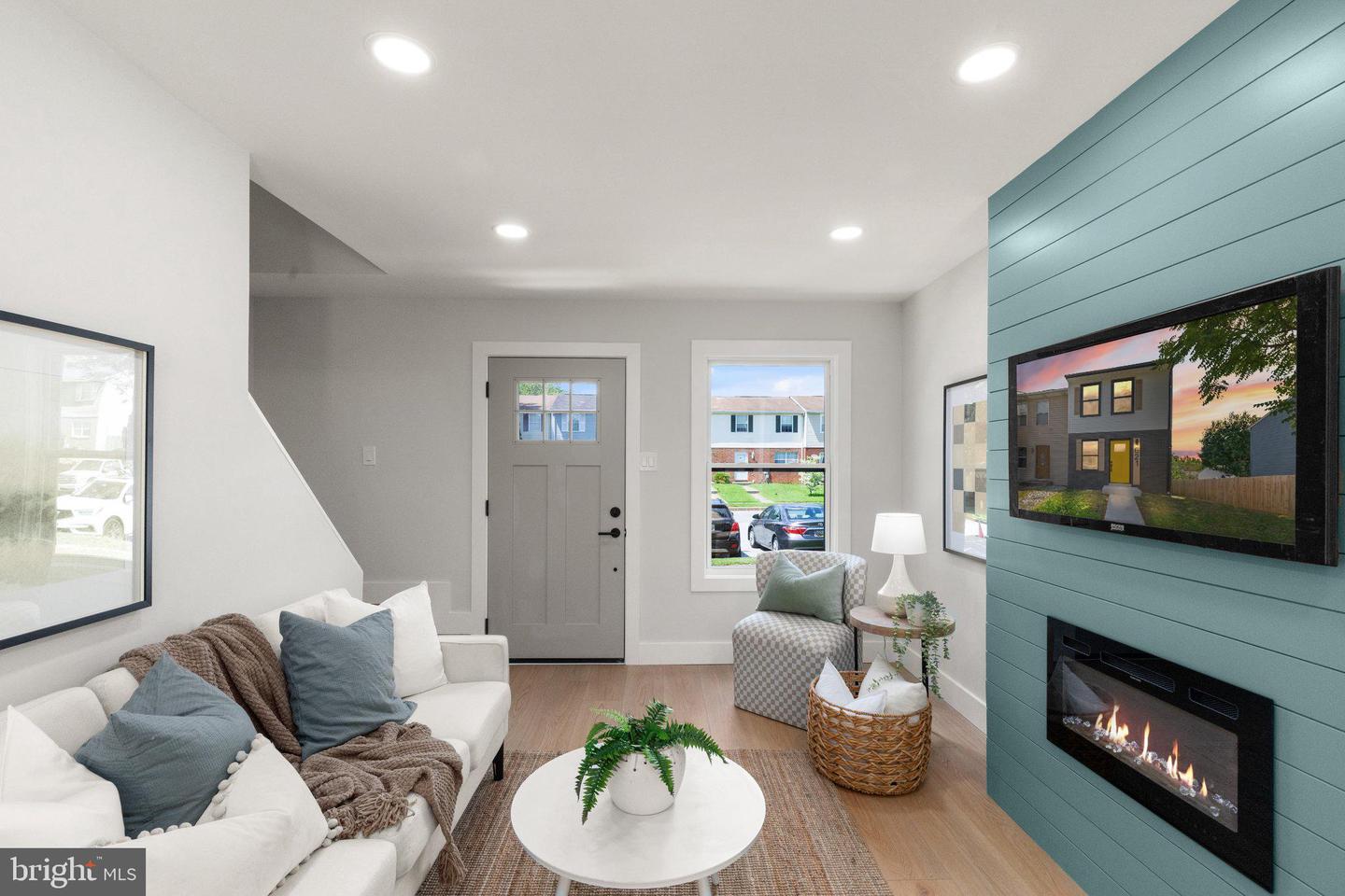 Photo 6 of 43 of 621 Glynock Pl townhome