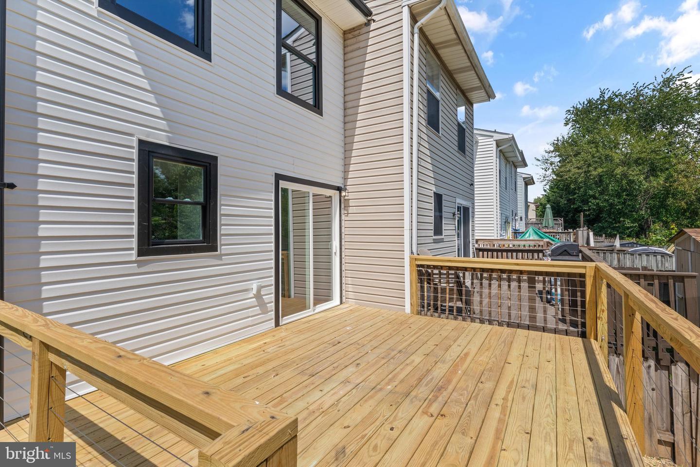 Photo 21 of 43 of 621 Glynock Pl townhome