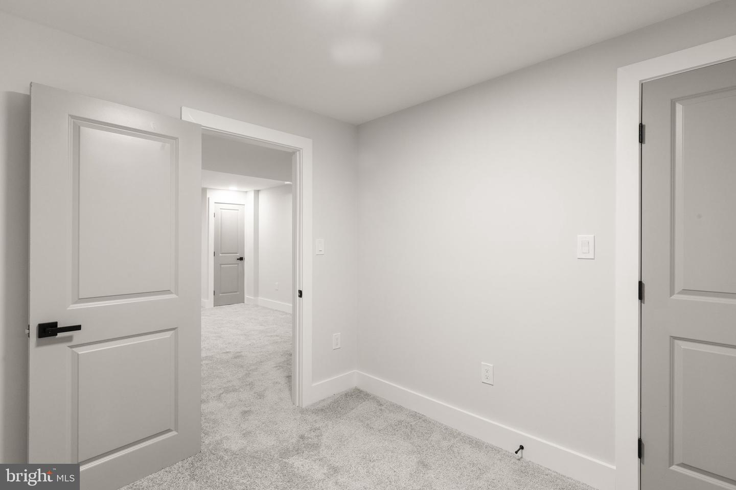 Photo 38 of 43 of 621 Glynock Pl townhome