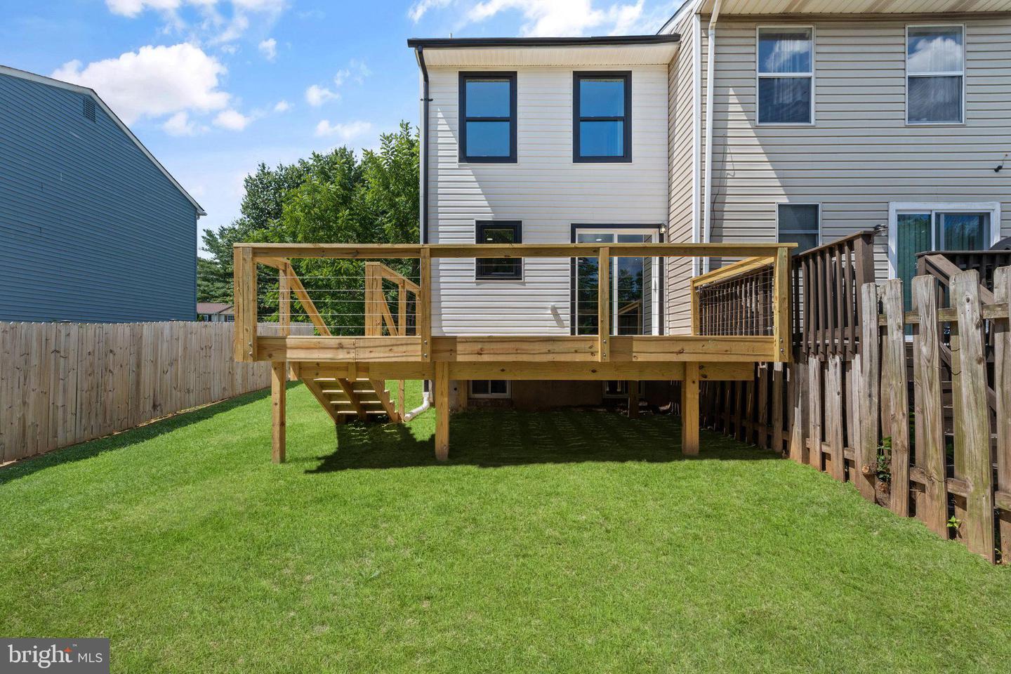 Photo 4 of 43 of 621 Glynock Pl townhome