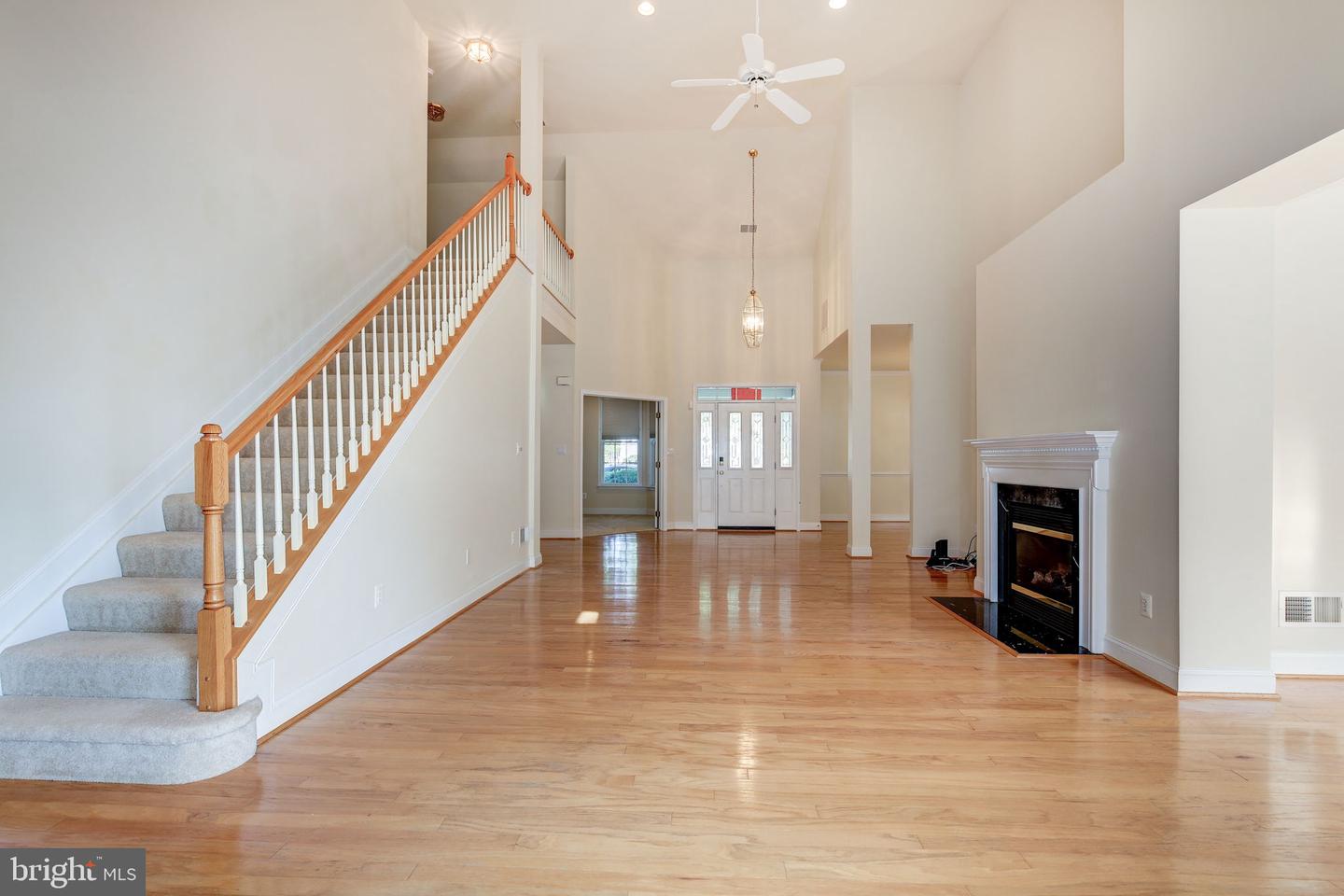 Photo 6 of 48 of 13340 Fieldstone Way house