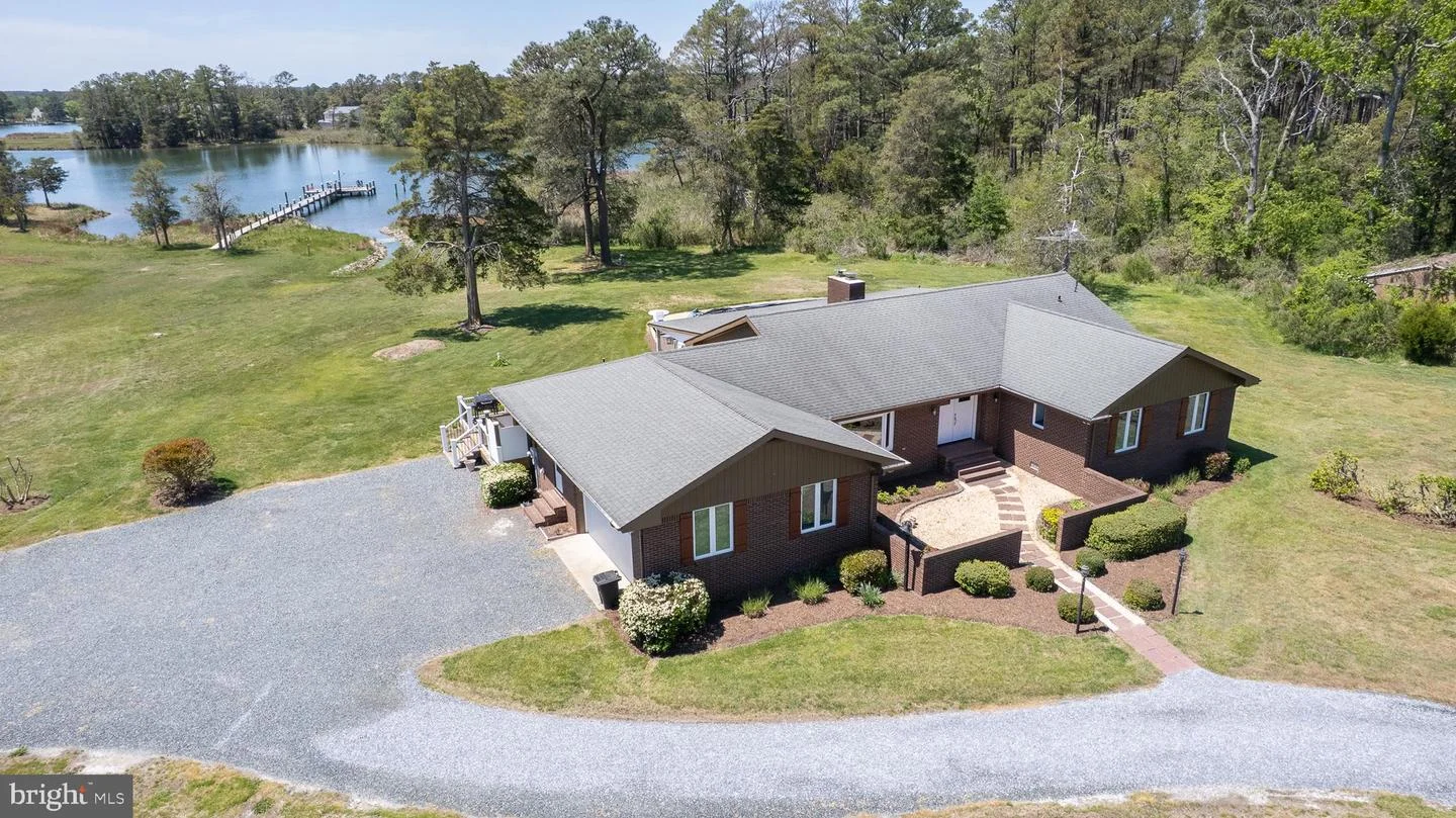 1661 Town Point Road
