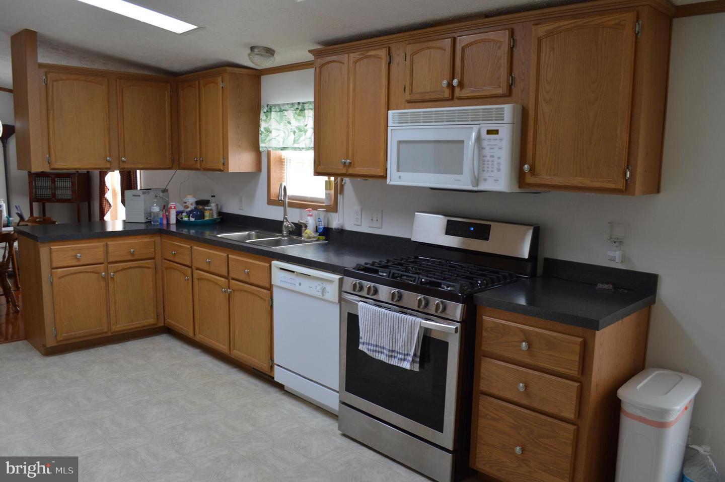 Photo 11 of 43 of 98 Broadwing Dr mobile home