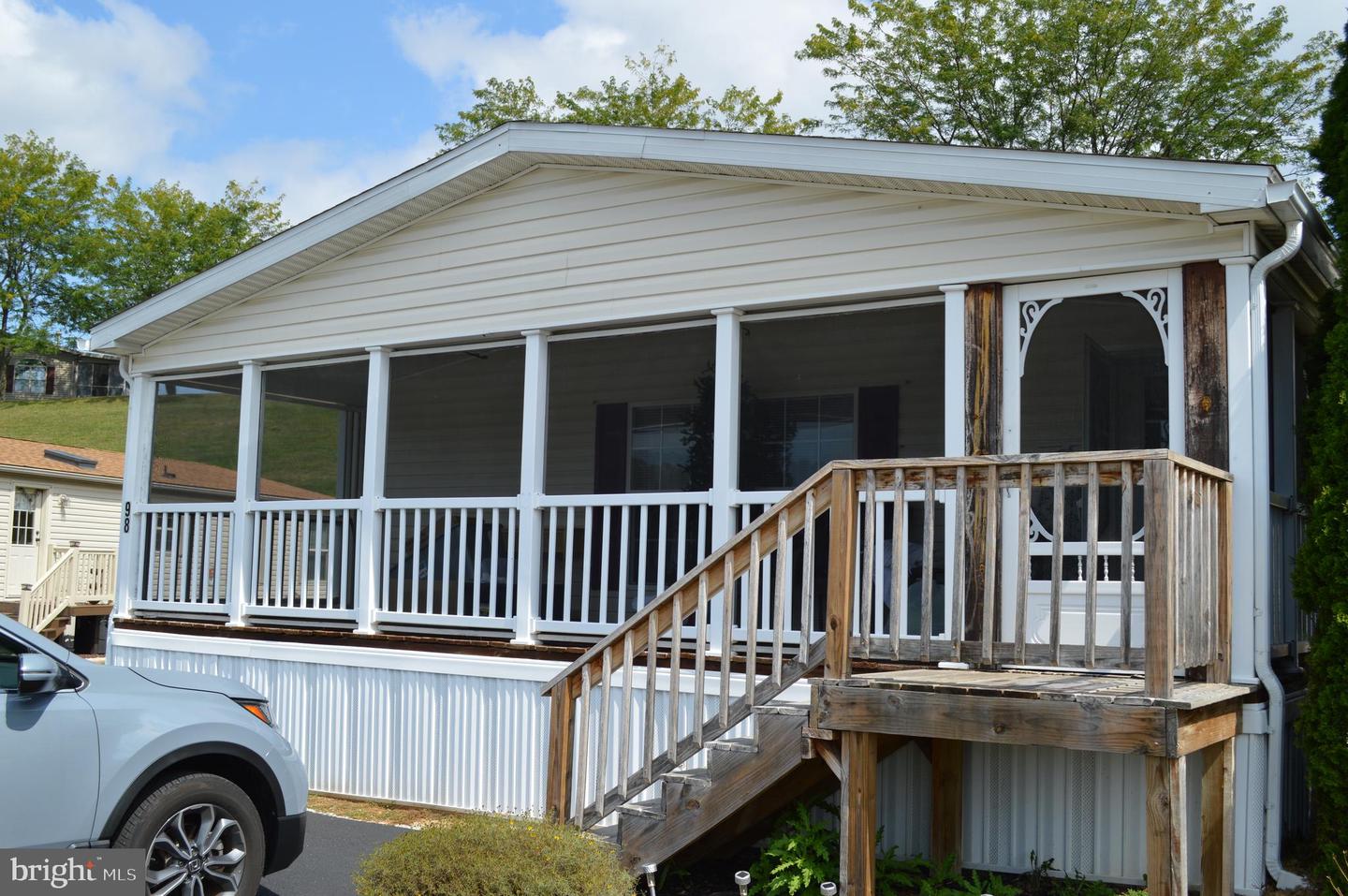Photo 3 of 43 of 98 Broadwing Dr mobile home