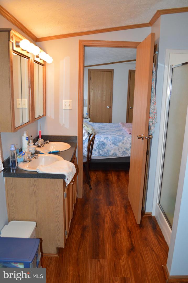 Photo 41 of 43 of 98 Broadwing Dr mobile home