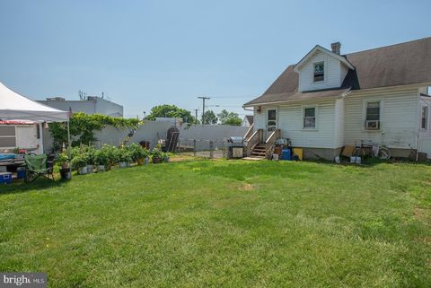 Duplex in Wilmington DE 1 Westmoreland AVENUE 3.jpg