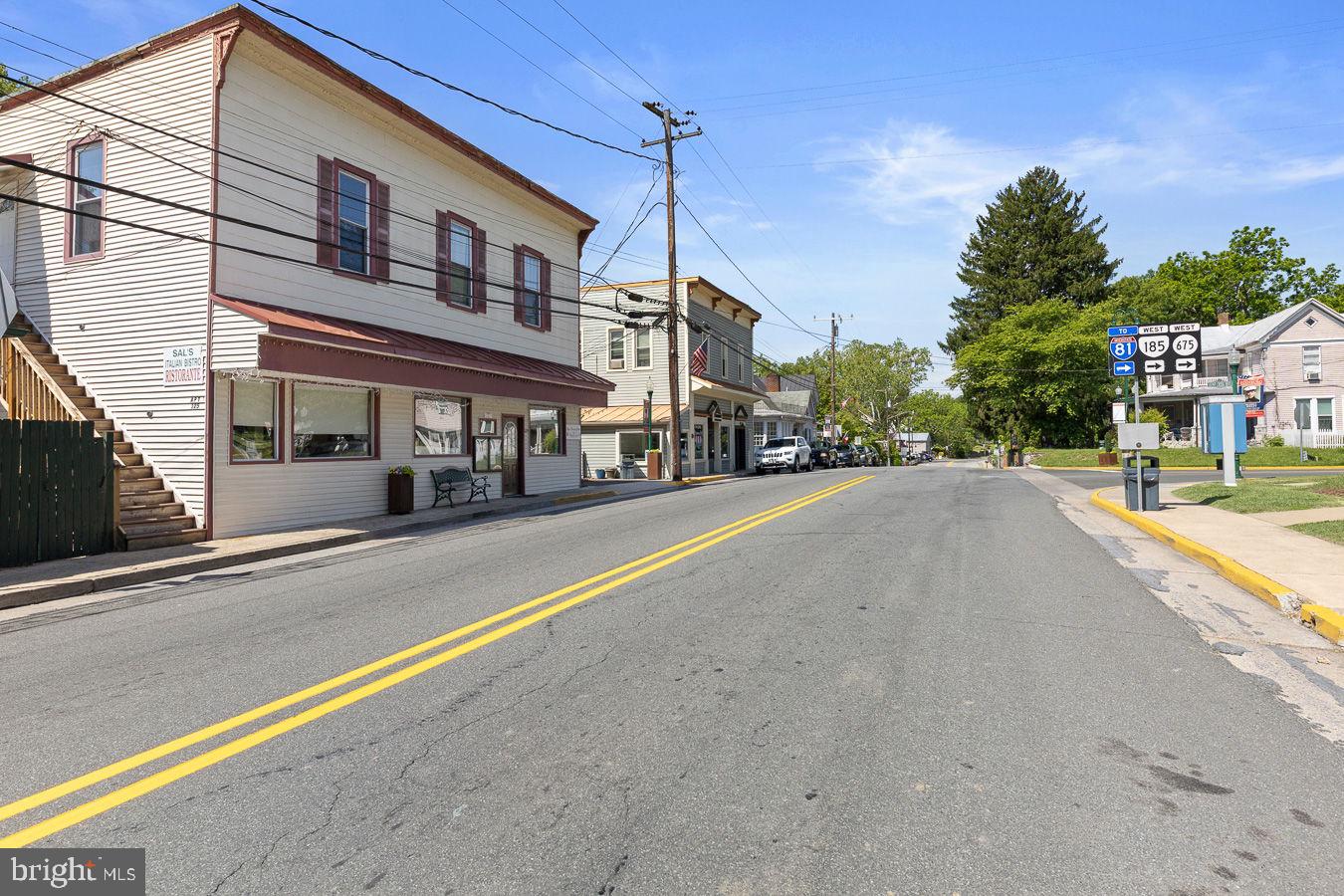 125 S Main Street, Edinburg, VA, 22824