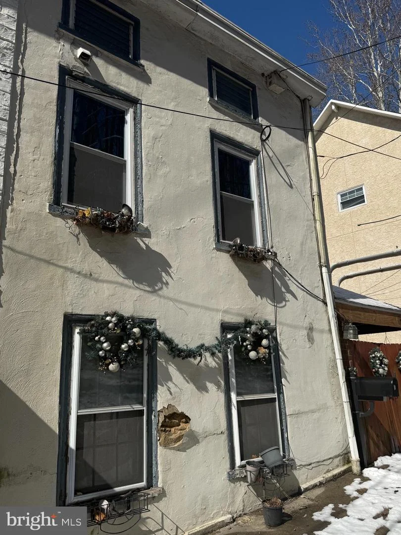 12 Shawmont Avenue