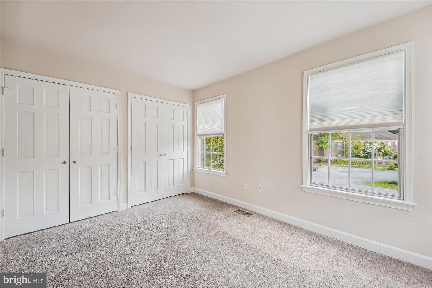 Photo 15 of 20 of 207 Heather Ct townhome