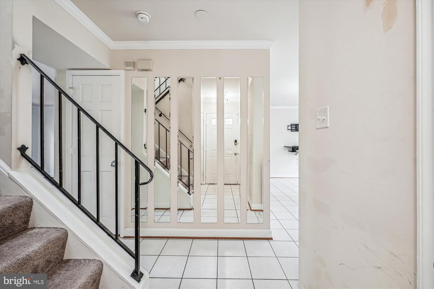 Photo 5 of 20 of 207 Heather Ct townhome