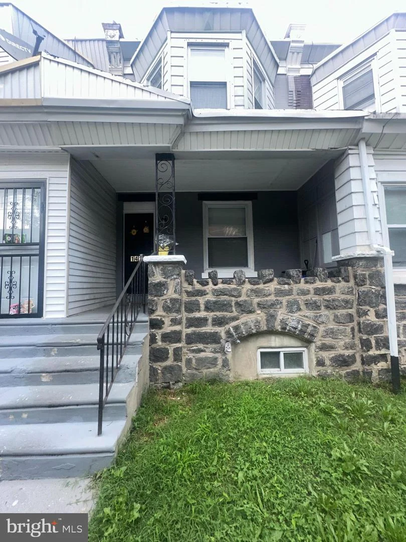 1419 N Alden Street