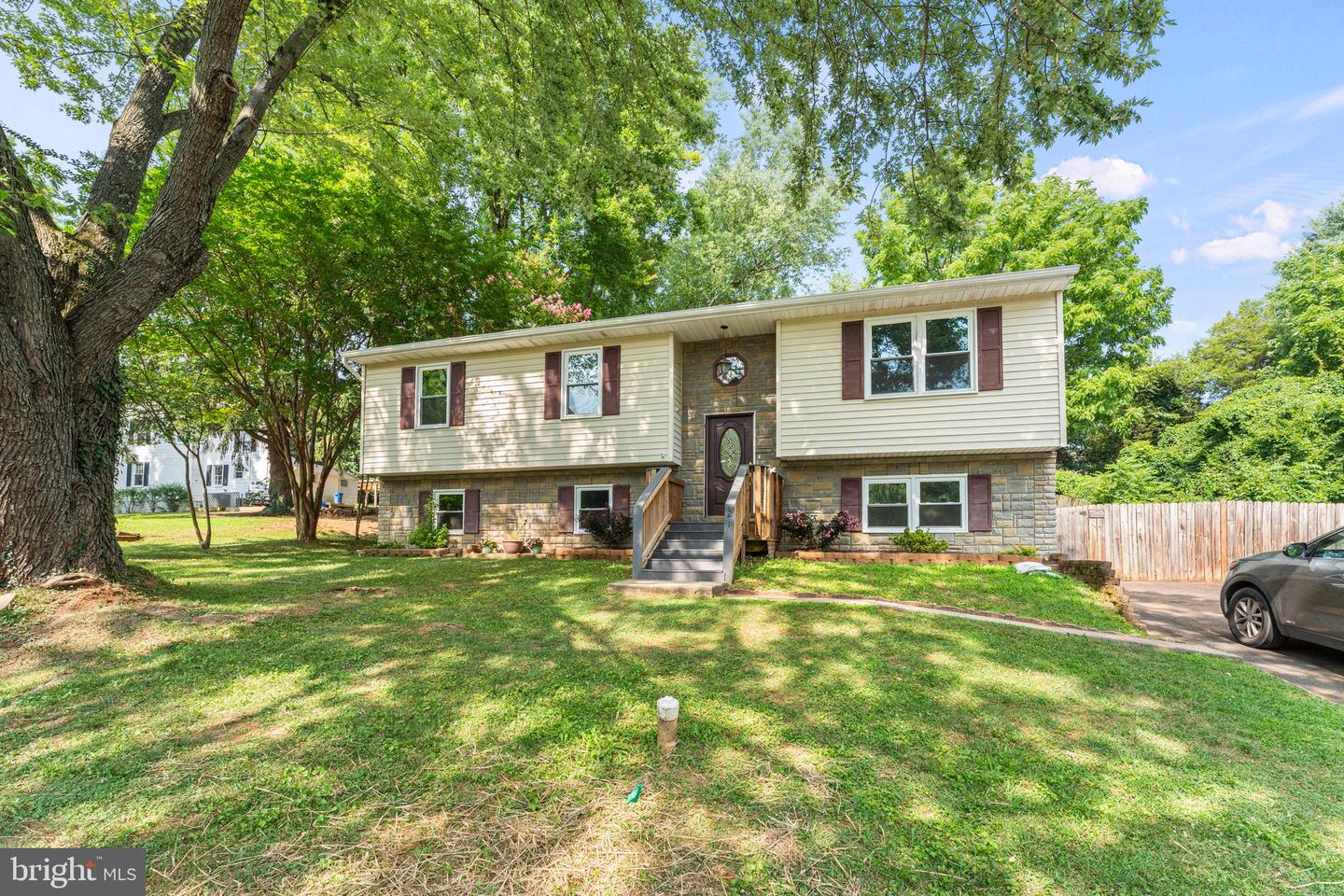 View Warrenton, VA 20186 house