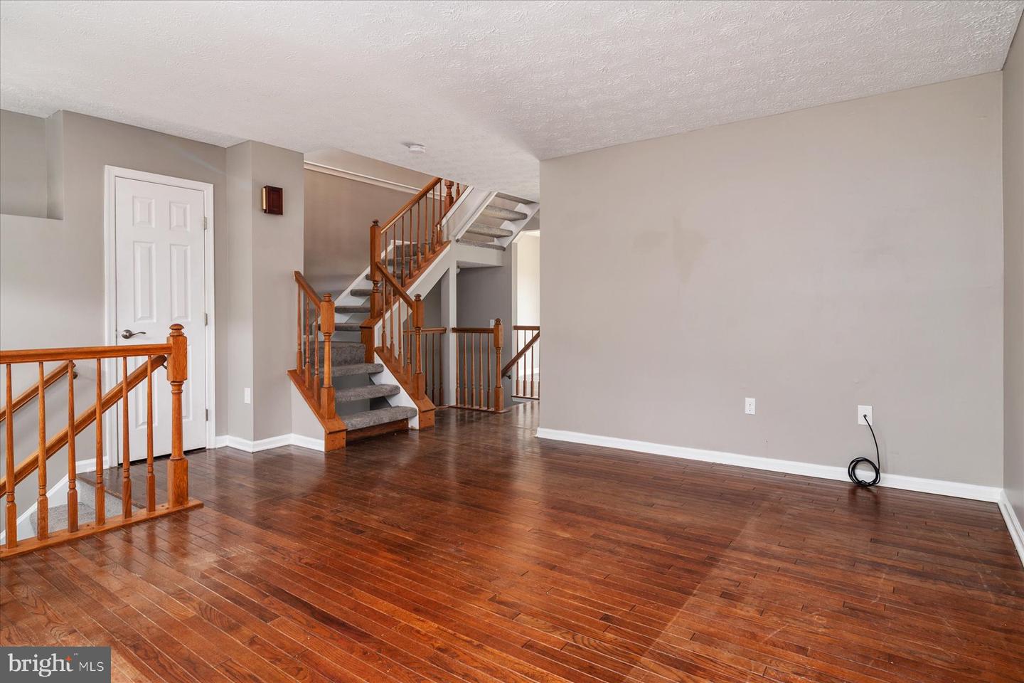 Photo 8 of 30 of 2435 Warm Spring Way townhome