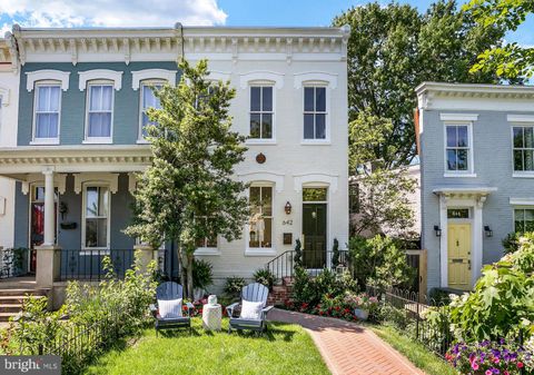 Townhouse in Washington DC 642 Carolina AVENUE.jpg