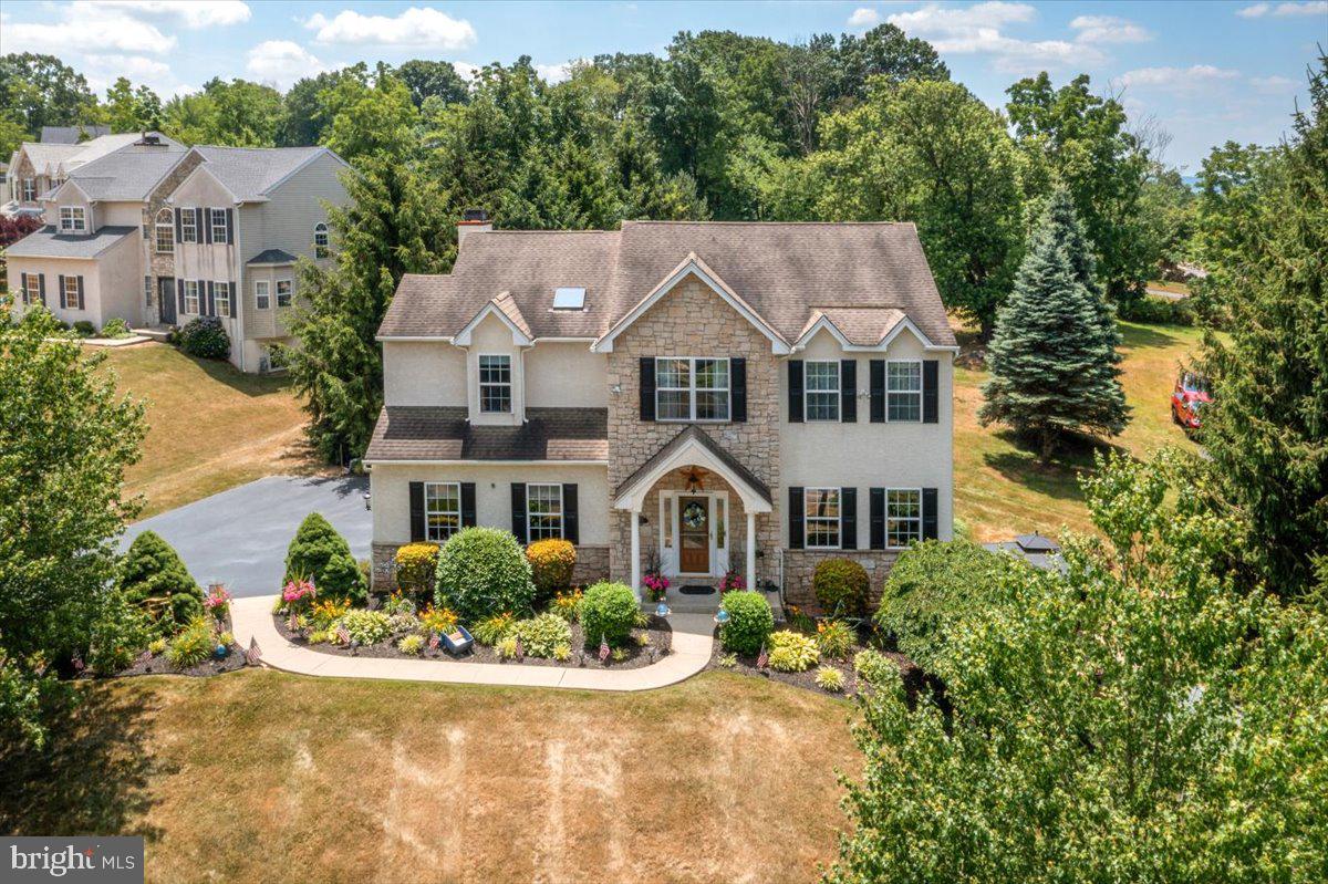 Photo 2 of 50 of 1608 Gilbertsville Rd house