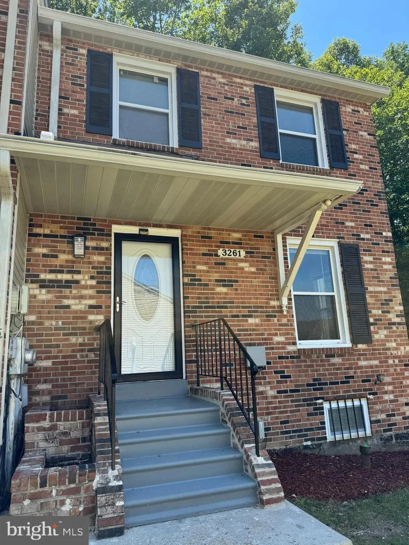 3261 Westdale Court