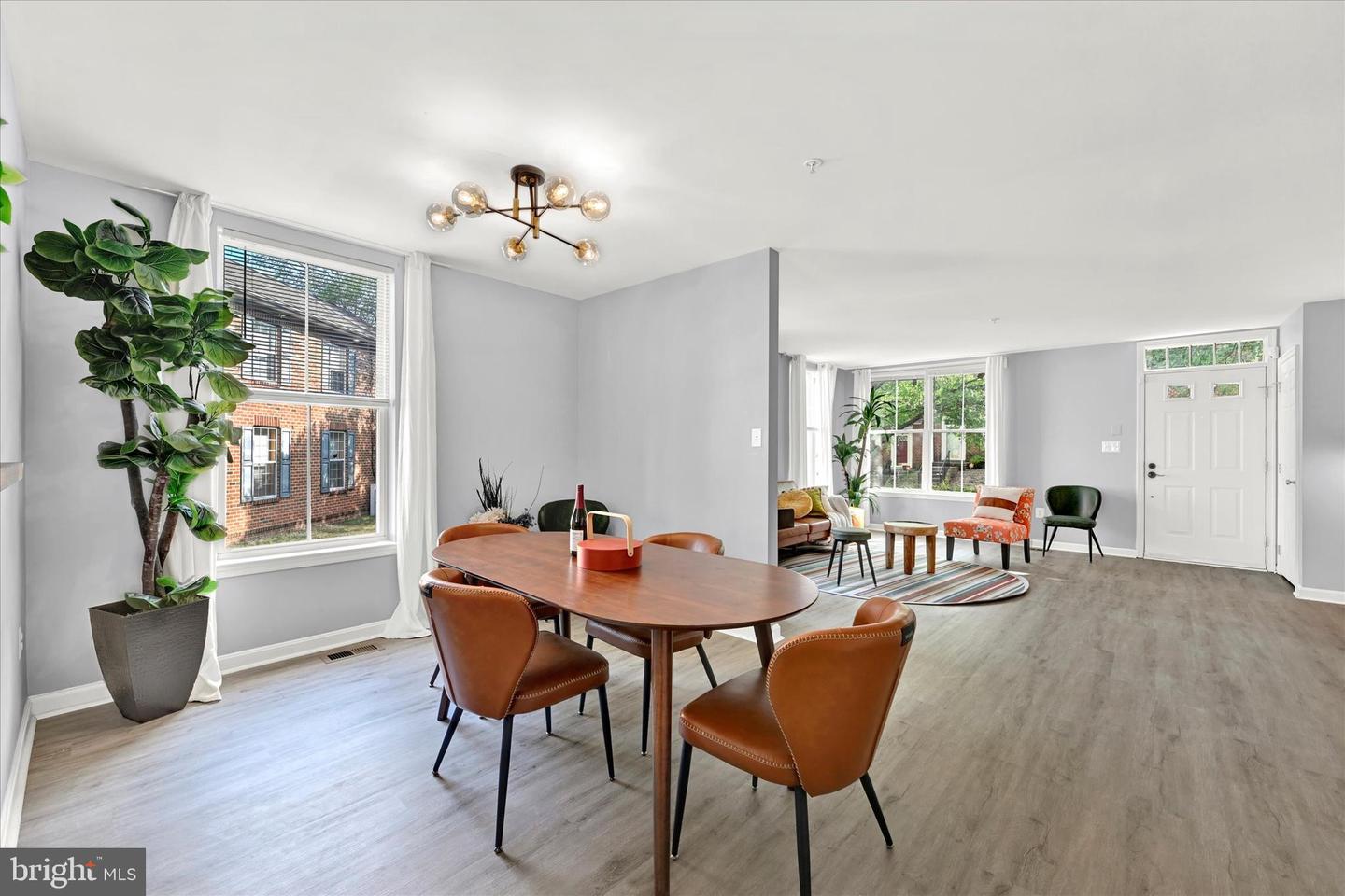 Photo 8 of 25 of 1005 Myrtle Ave townhome