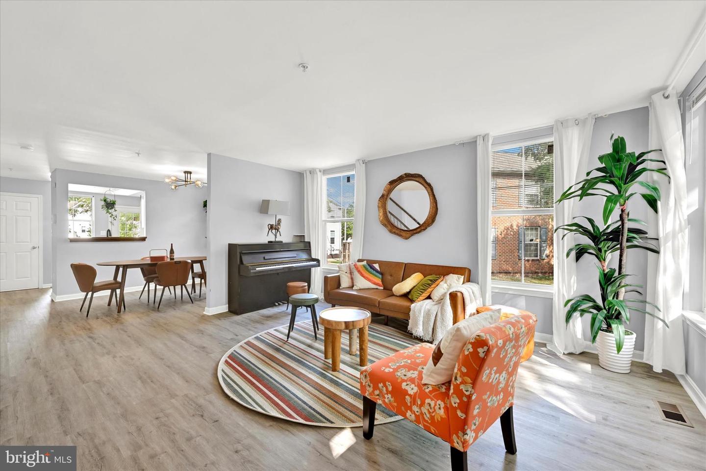 Photo 5 of 25 of 1005 Myrtle Ave townhome