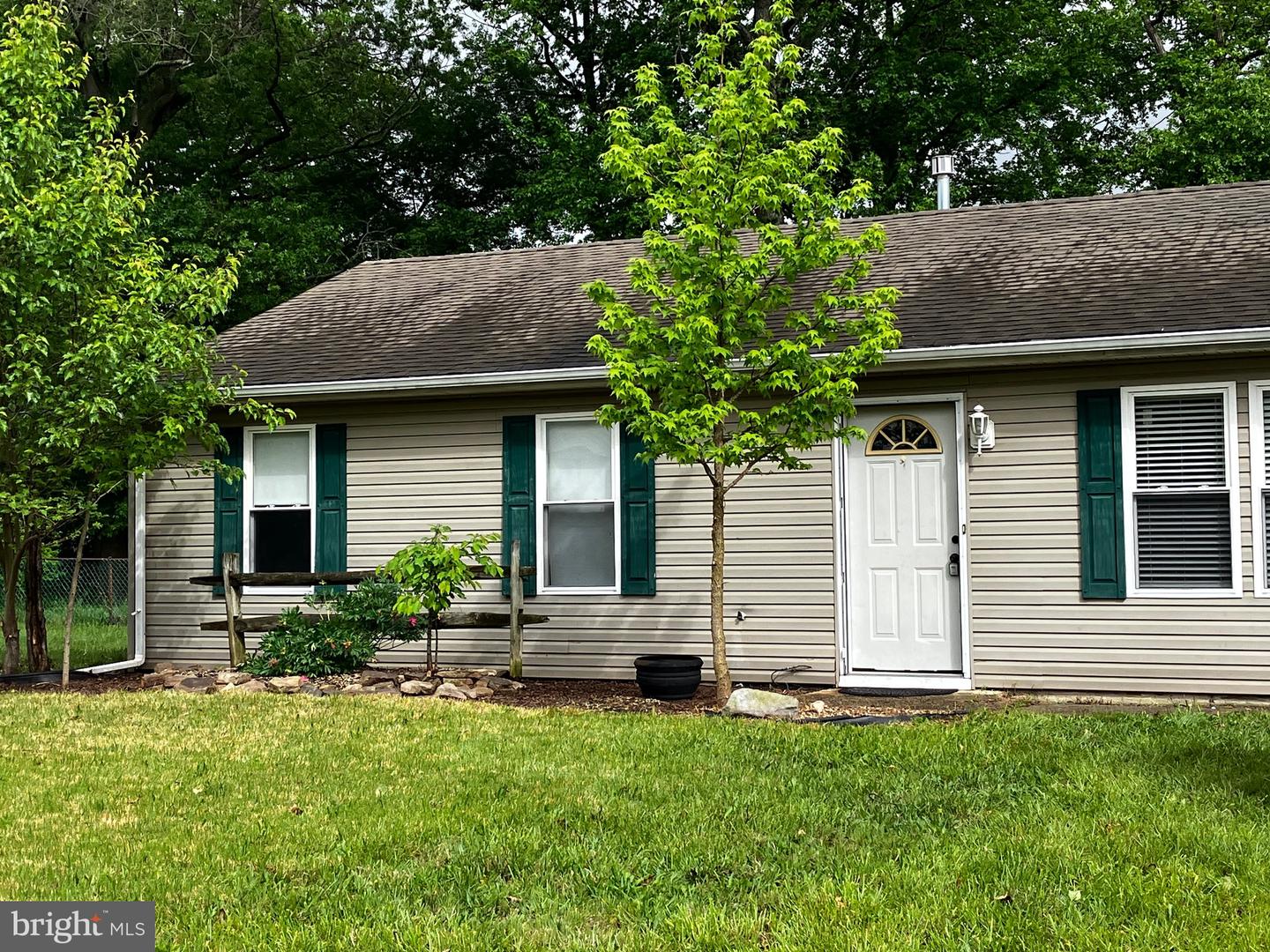 Similar Properties