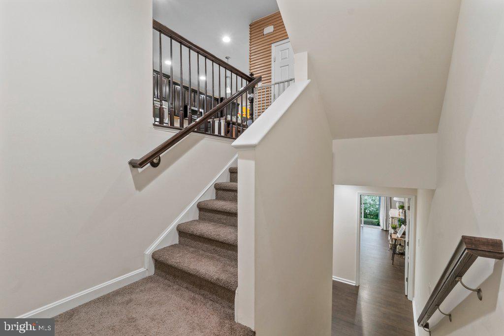 Photo 5 of 51 of 1653 Livingston Dr townhome