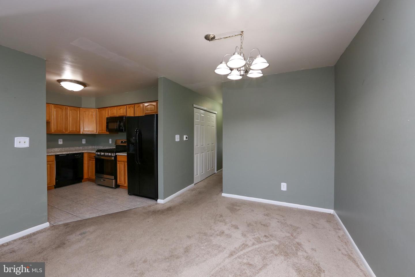 Photo 7 of 26 of 86 Yellowwood Ct condo