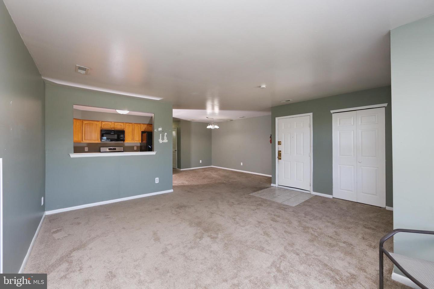 Photo 4 of 26 of 86 Yellowwood Ct condo