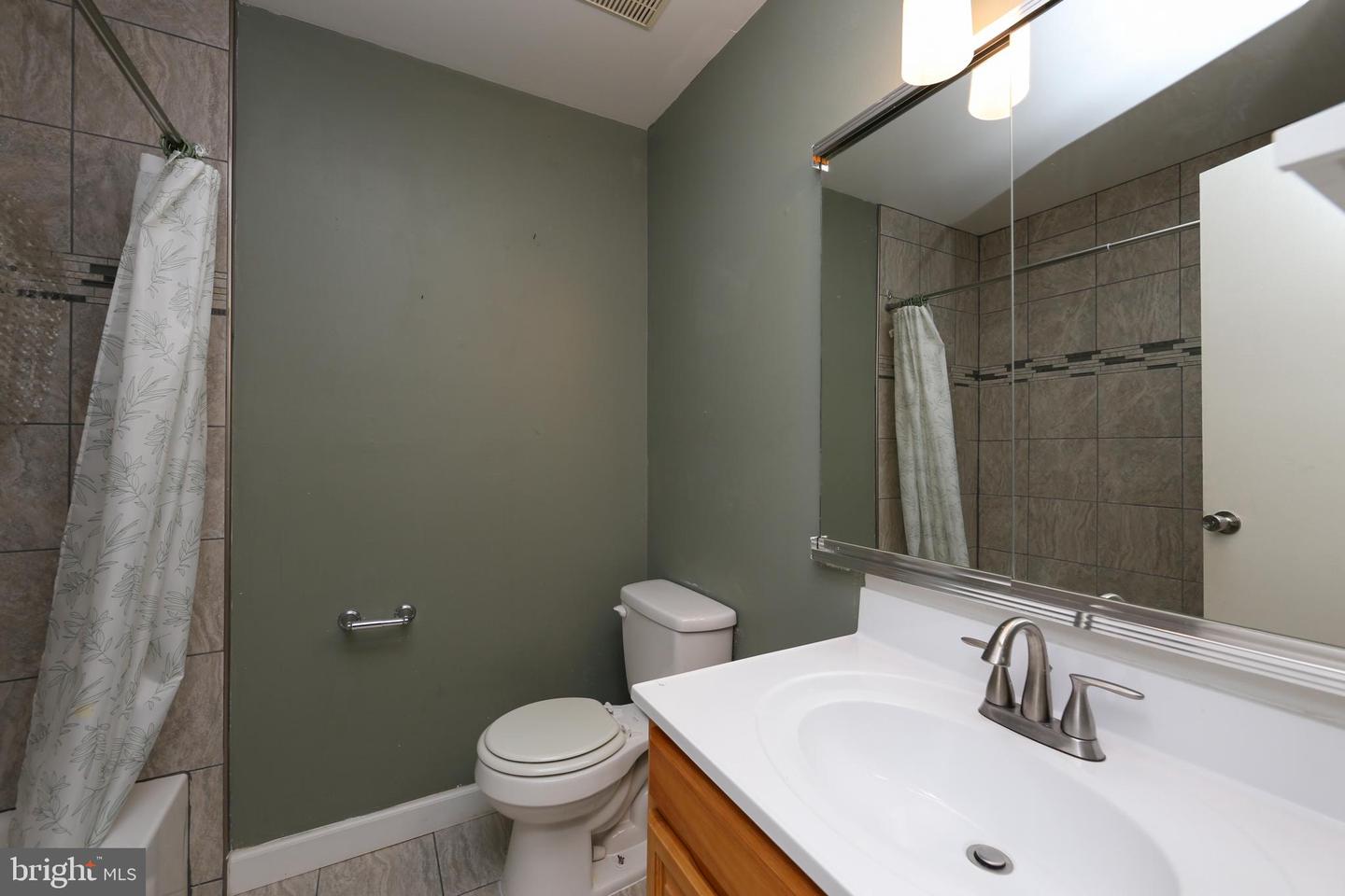 Photo 21 of 26 of 86 Yellowwood Ct condo