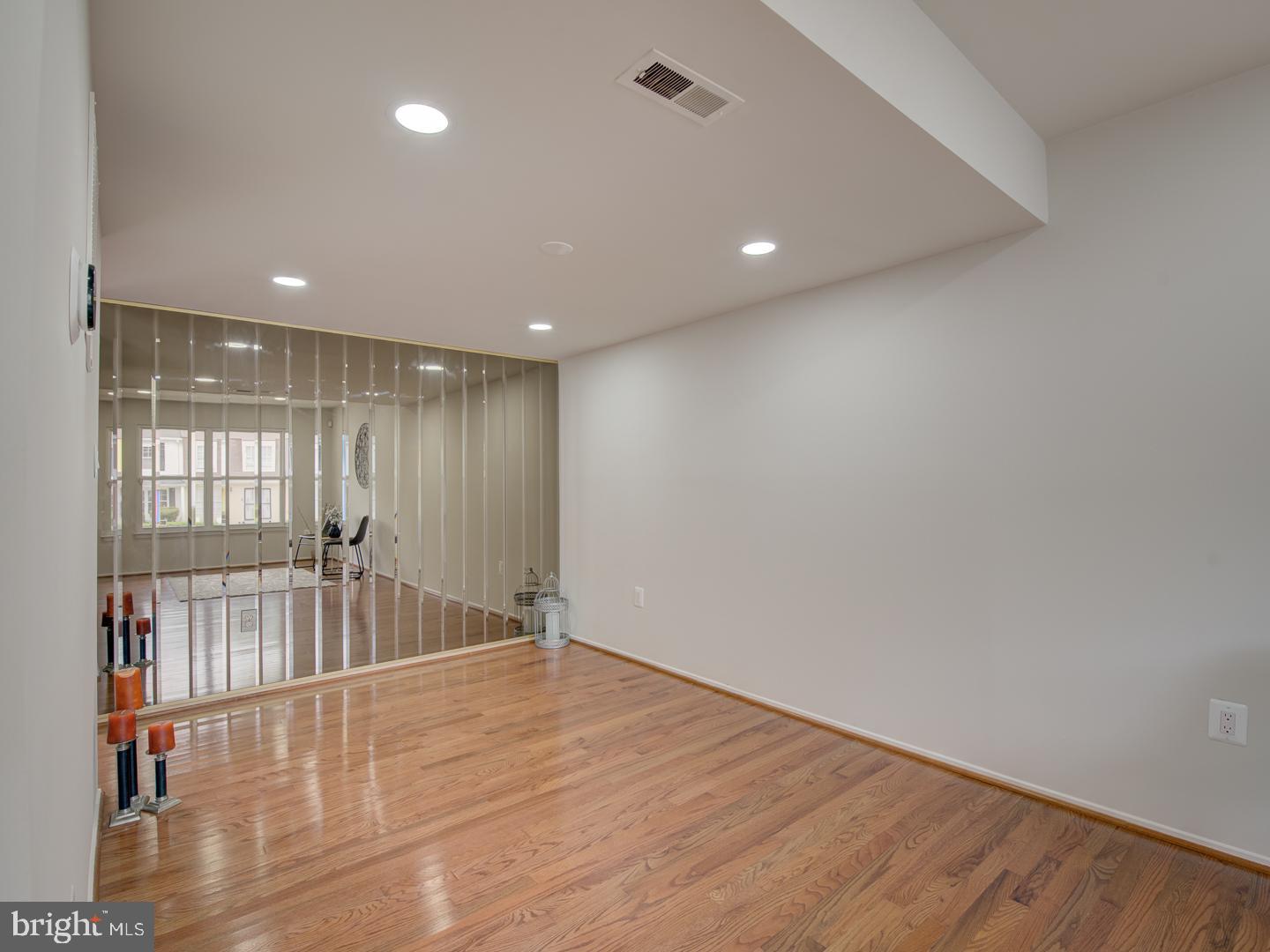 Photo 11 of 58 of 7117 Marbury Ct townhome