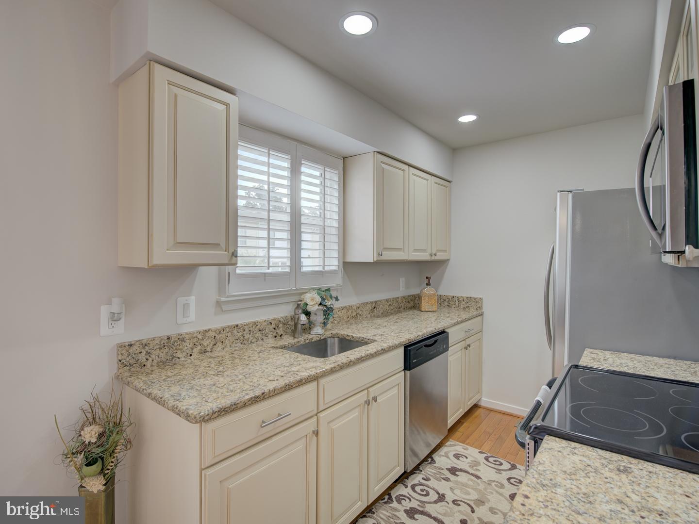 Photo 25 of 58 of 7117 Marbury Ct townhome
