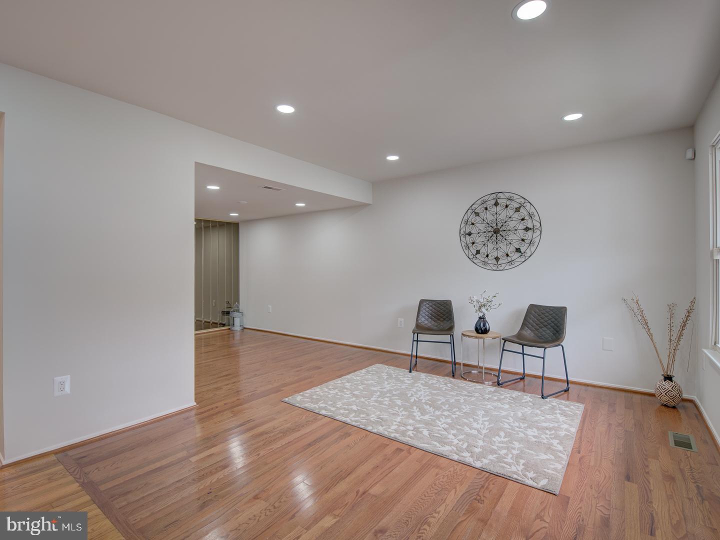 Photo 10 of 58 of 7117 Marbury Ct townhome
