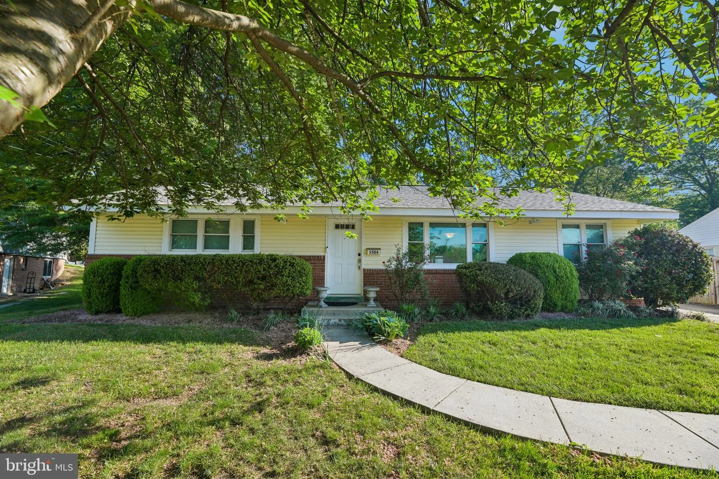 3304 Piper Lane