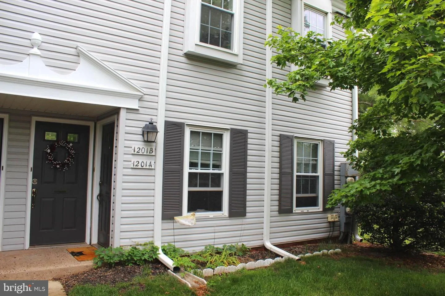 1201 Crosshill Court