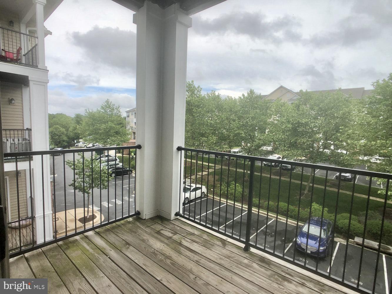 Photo 11 of 24 of 19606 GALWAY BAY CIR #304 condo