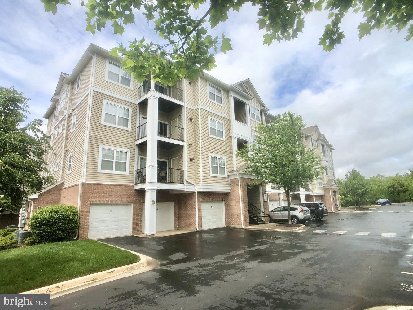 View GERMANTOWN, MD 20874 condo