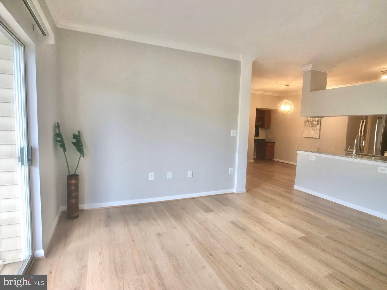 Photo 8 of 24 of 19606 GALWAY BAY CIR #304 condo