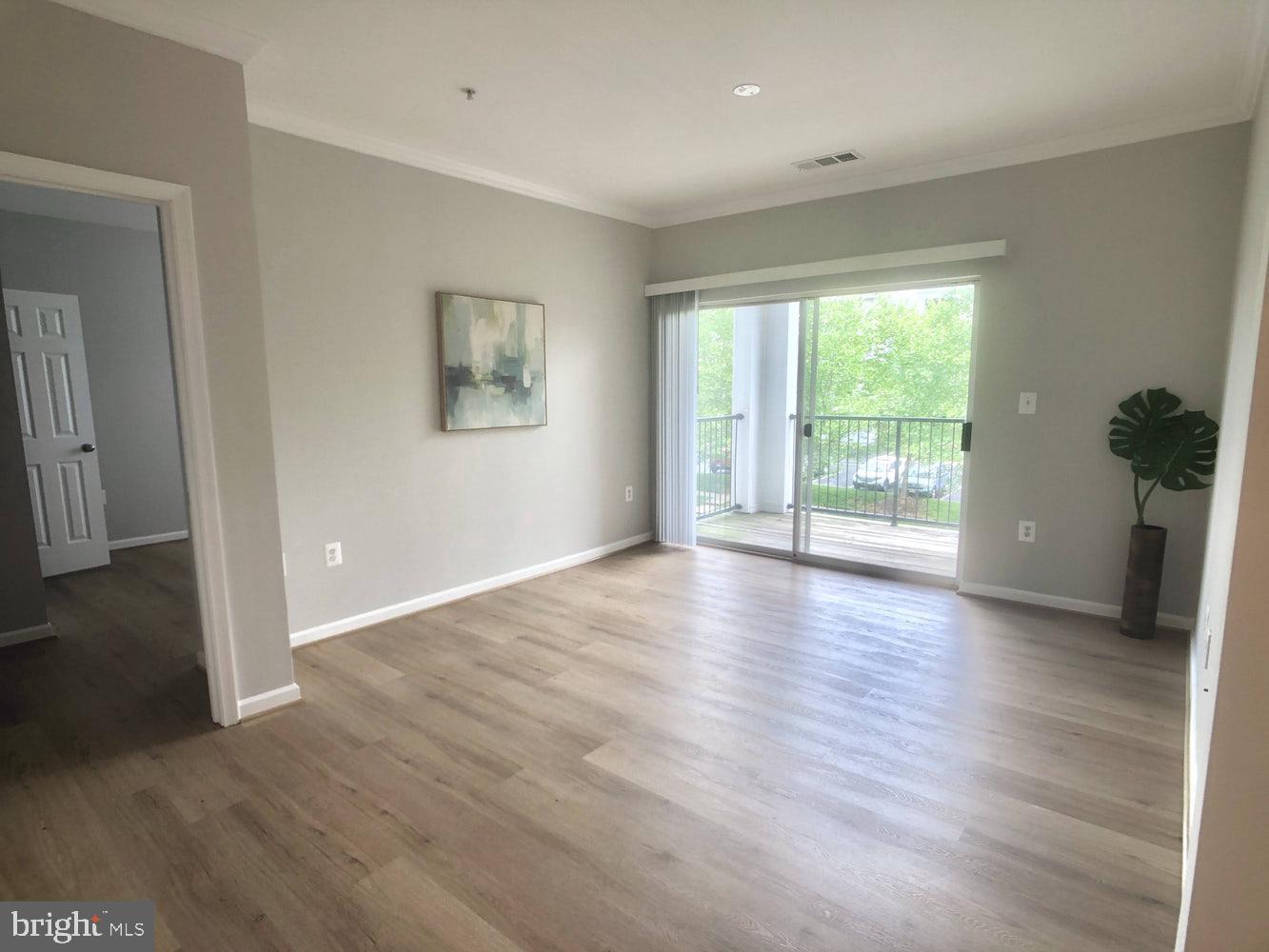Photo 9 of 24 of 19606 GALWAY BAY CIR #304 condo