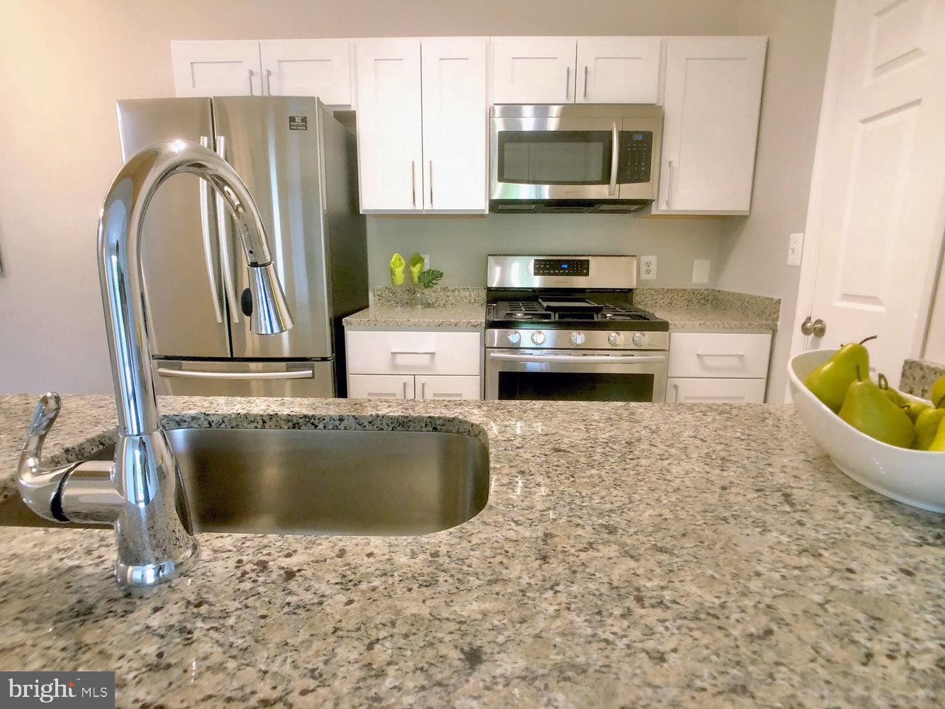 Photo 5 of 24 of 19606 GALWAY BAY CIR #304 condo