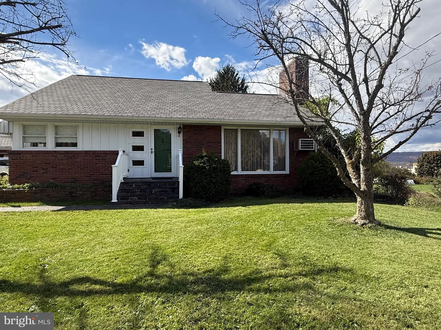 580 Buchanan Trail Trl, Mcconnellsburg, PA, 17233