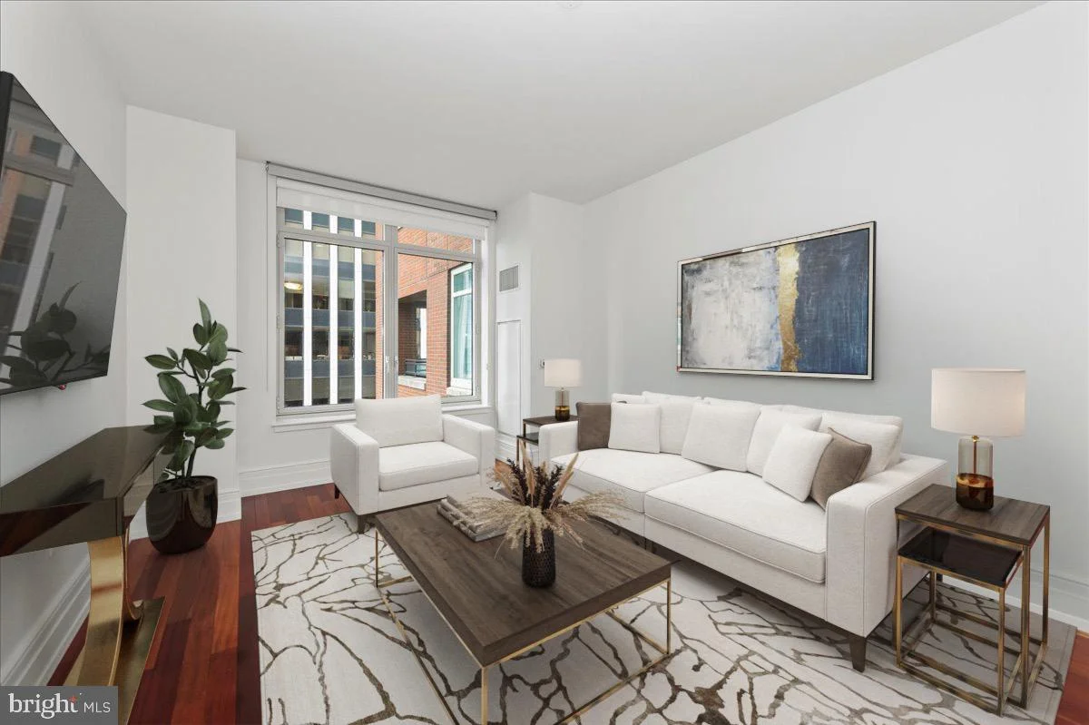 130 S 18th Street Unit 905