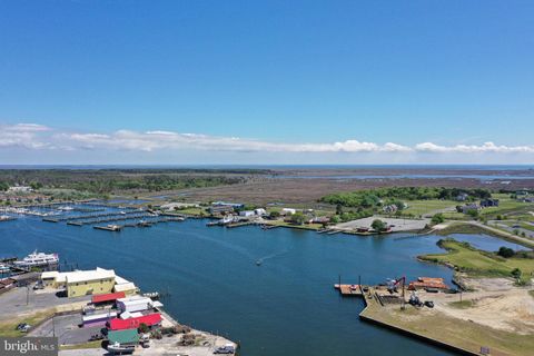 Condominium in Crisfield MD 1 Dock STREET 7.jpg