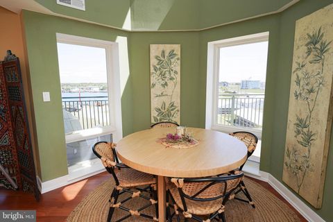 Condominium in Crisfield MD 1 Dock STREET 27.jpg