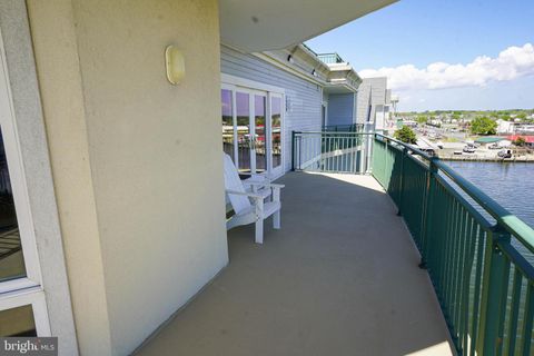 Condominium in Crisfield MD 1 Dock STREET 15.jpg