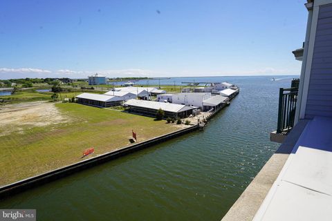 Condominium in Crisfield MD 1 Dock STREET 22.jpg