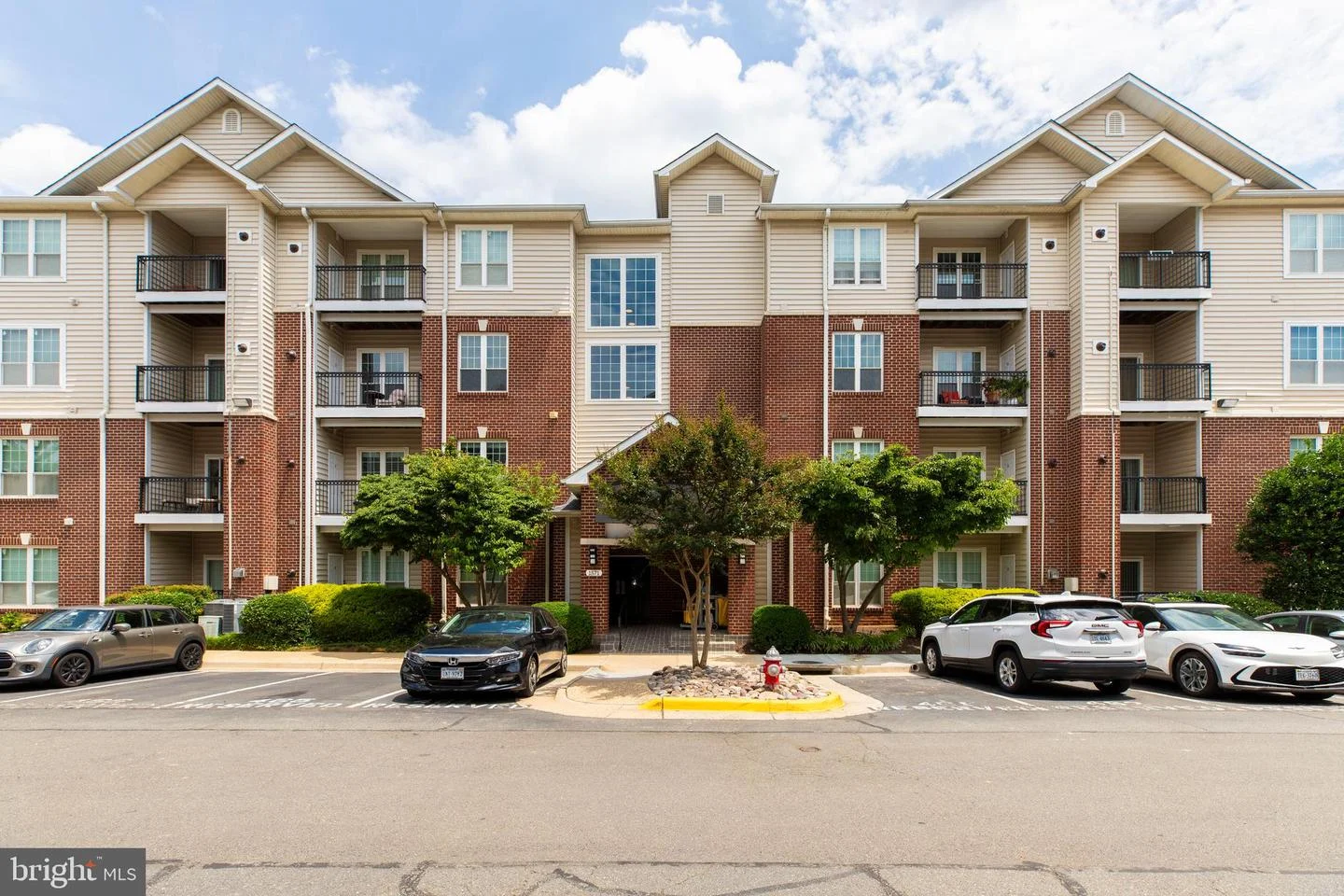 1571 Spring Gate Drive Unit 6106