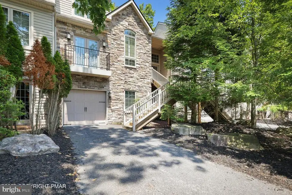 9 Wildbriar Ct, Lake Harmony, PA, 18624