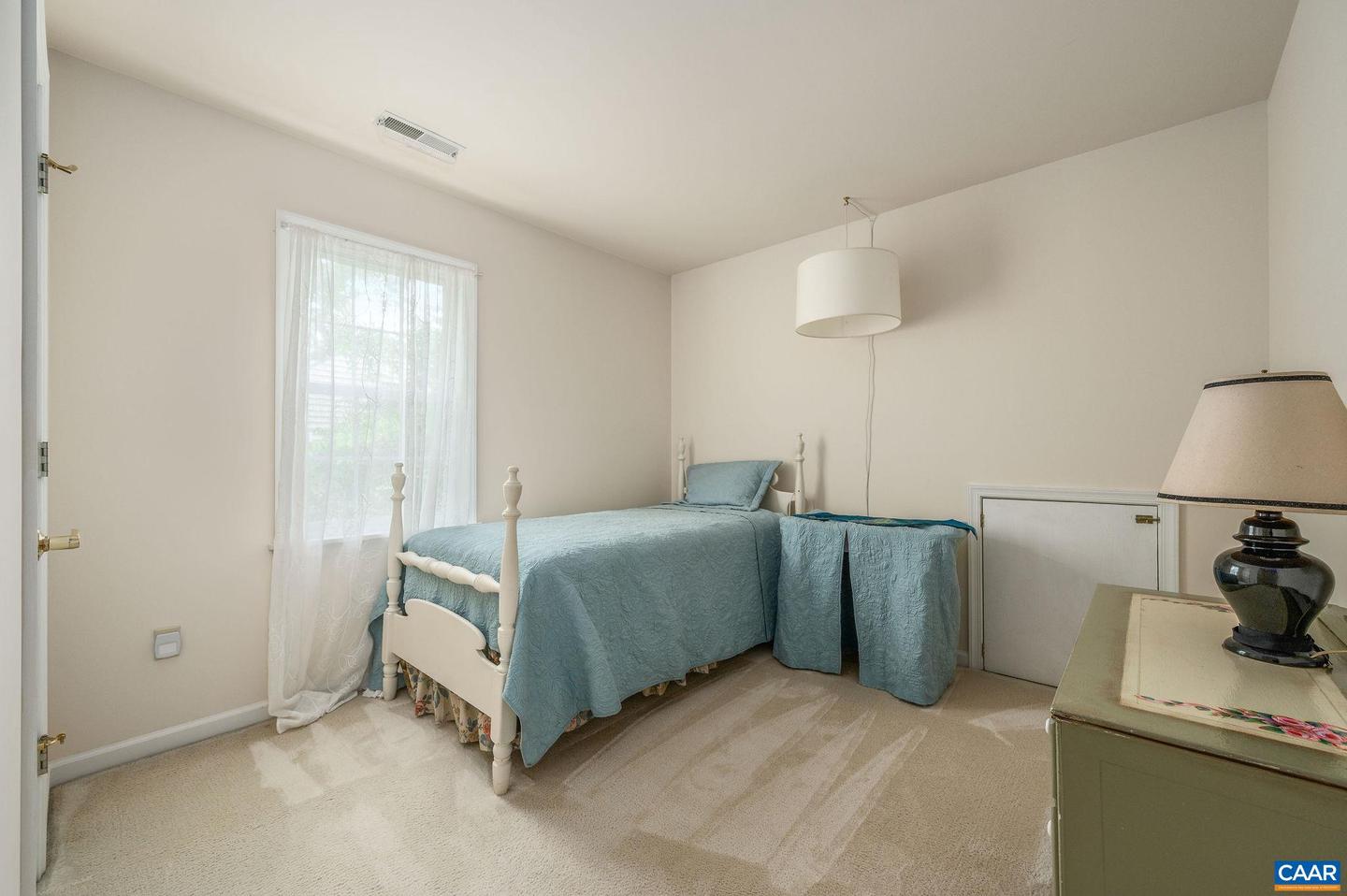Photo 19 of 25 of 1330 Mosby Rch house