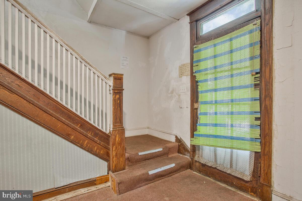 Photo 5 of 45 of 4309 Queensbury Rd house