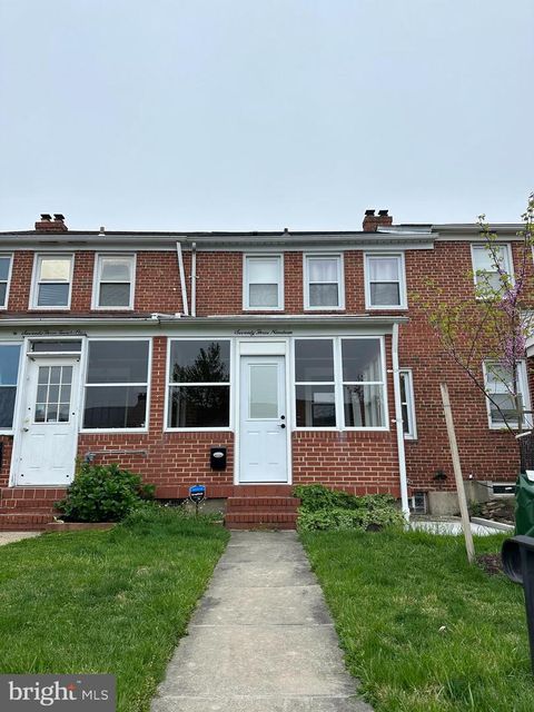 Townhouse in Baltimore MD 7319 Conley STREET.jpg