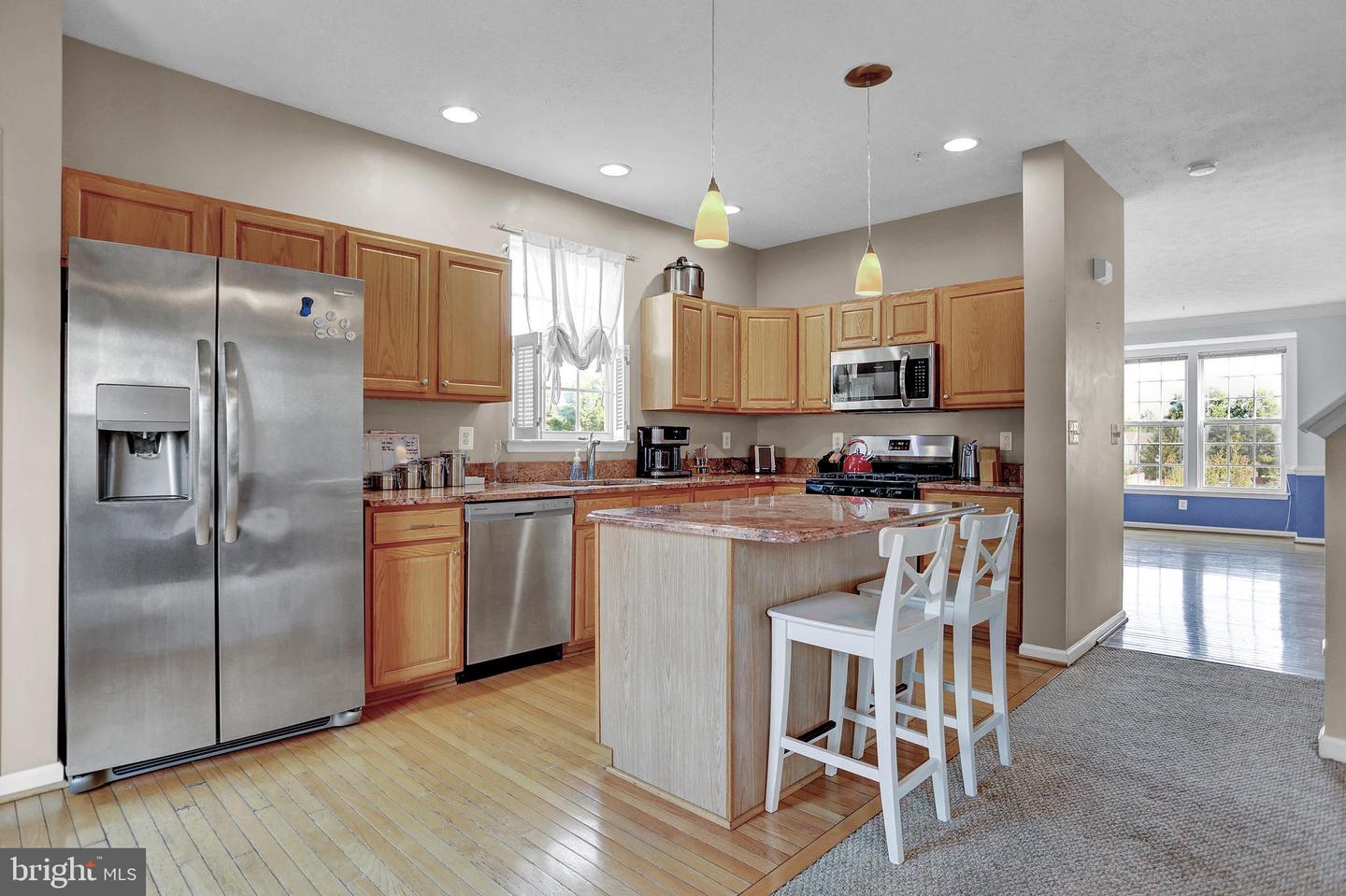 Photo 7 of 36 of 5015 Leasdale Rd townhome